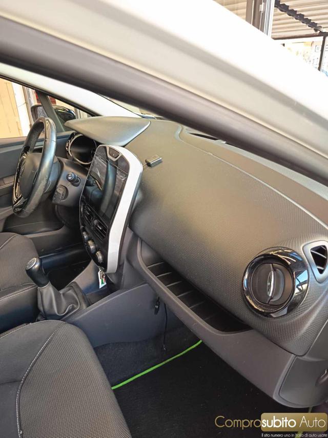 RENAULT Clio usata 21