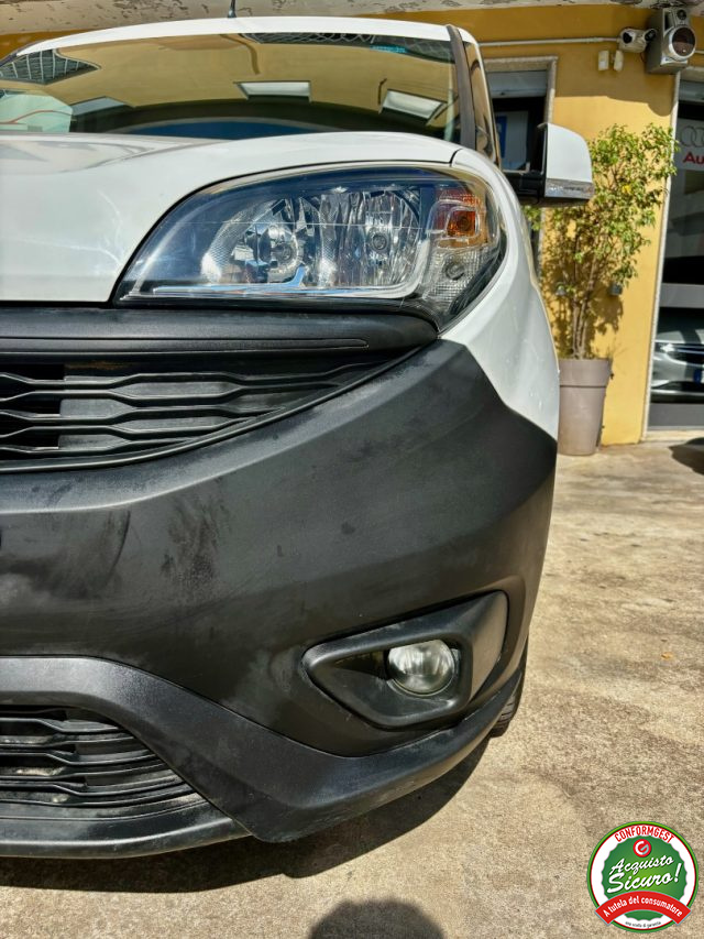 FIAT Doblo usata, con Airbag Passeggero