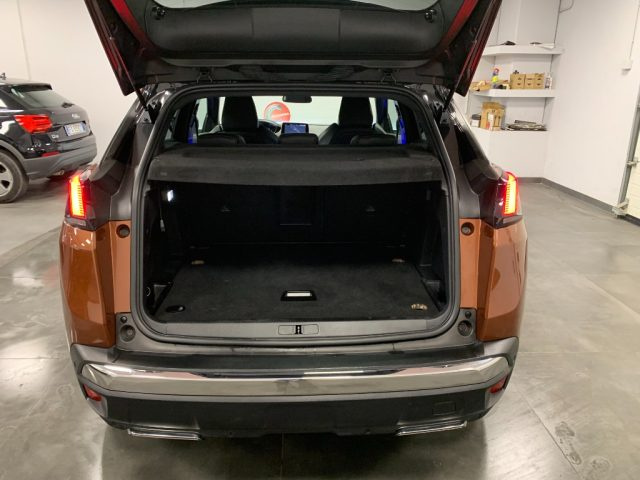 PEUGEOT 3008 usata, con Volante in pelle
