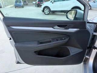 VOLKSWAGEN Golf usata, con Servosterzo