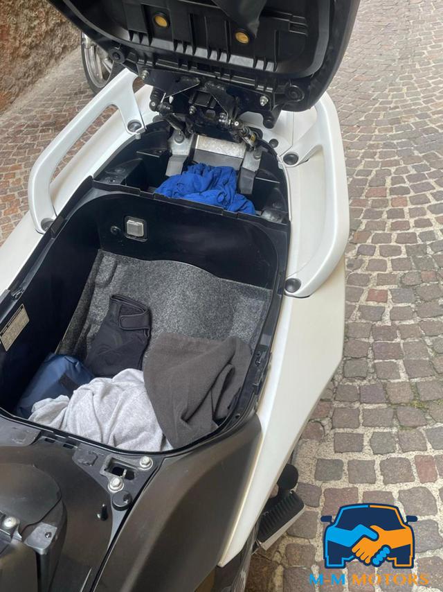 YAMAHA T-Max 500 usata 2