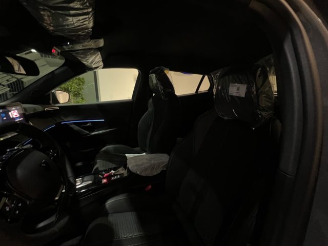 PEUGEOT 2008 usata, con Controllo elettronico della corsia