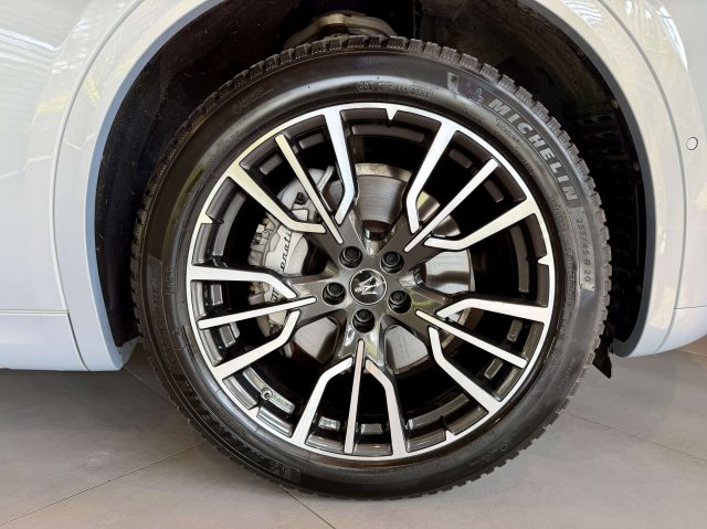 MASERATI Grecale usata, con Alzacristalli elettrici
