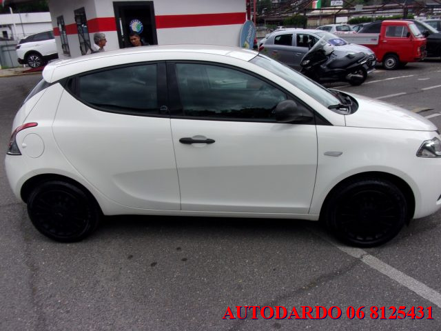 LANCIA Ypsilon usata, con Chiusura centralizzata