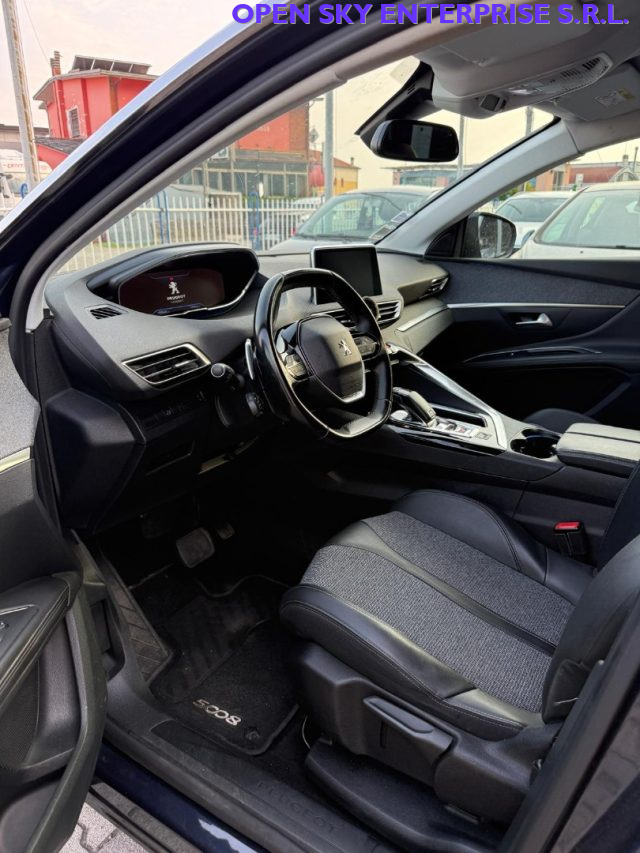 PEUGEOT 5008 usata, con Controllo automatico clima