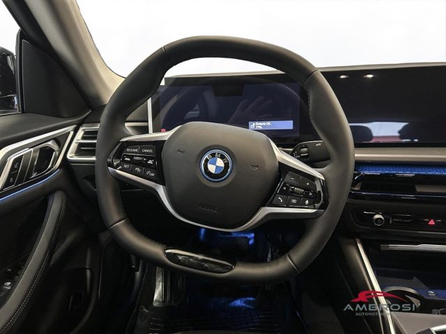 BMW i4 usata 12