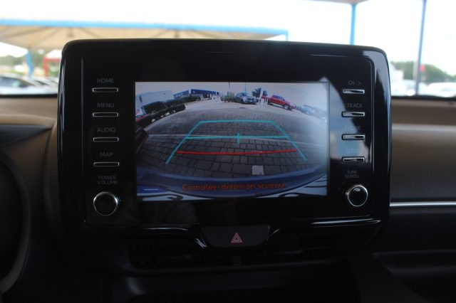 TOYOTA Yaris usata, con Specchietti laterali elettrici