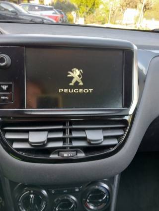 PEUGEOT 208 usata, con Airbag testa
