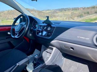 VOLKSWAGEN up! usata 21