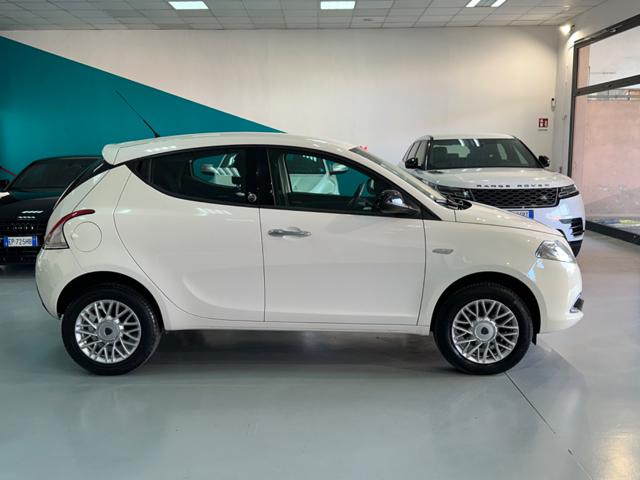 LANCIA Ypsilon usata, con ESP