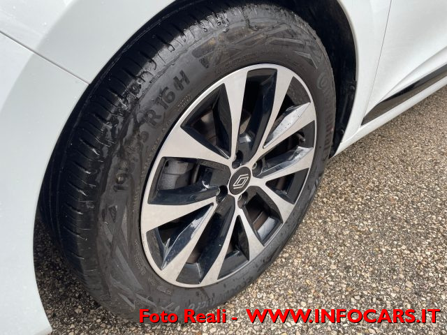 MITSUBISHI Colt usata, con Controllo automatico clima