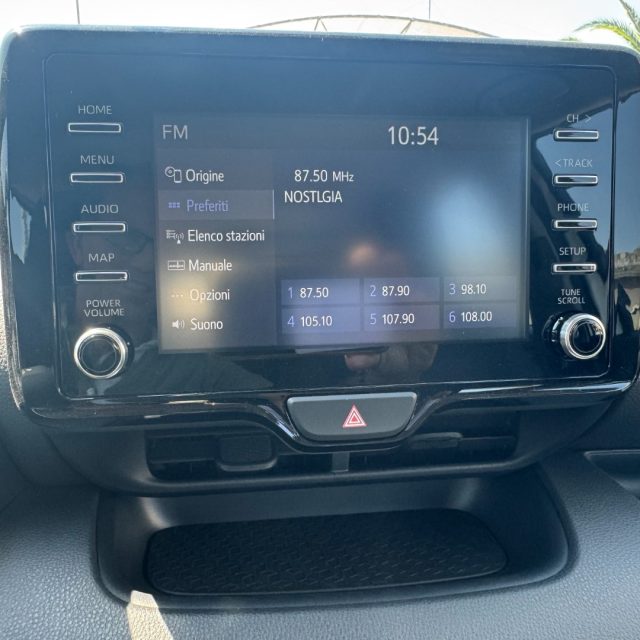 TOYOTA Yaris usata, con Servosterzo