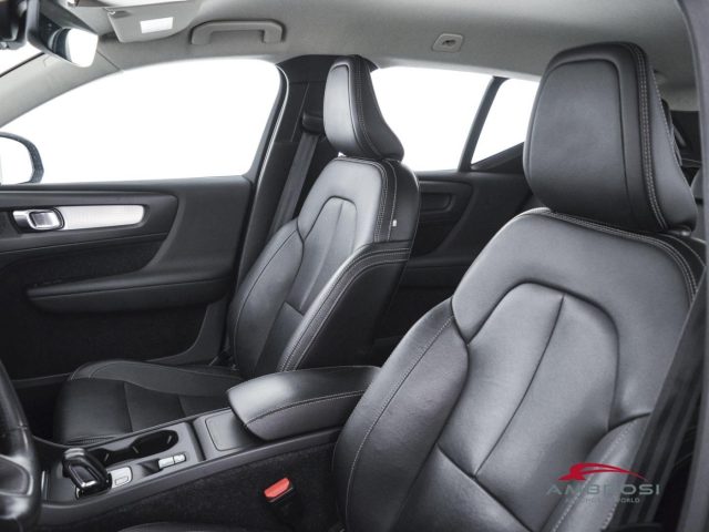VOLVO XC40 usata 8