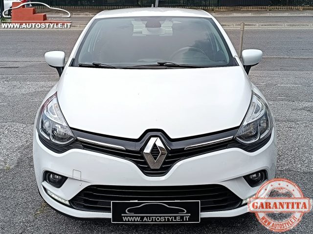 RENAULT Clio usata, con Bluetooth