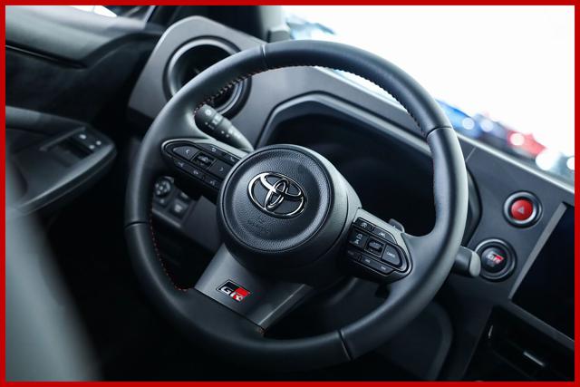 TOYOTA Yaris usata, con Sedili riscaldati