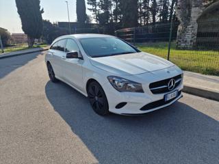 MERCEDES-BENZ CLA 200 usata, con Airbag