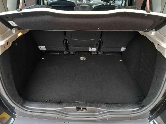 RENAULT Scenic usata 27