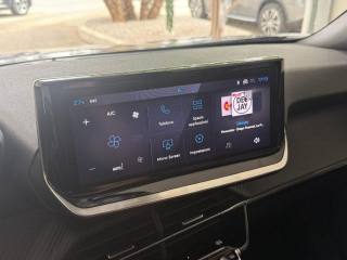 PEUGEOT 2008 usata, con Sensori di parcheggio posteriori