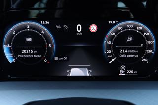 VOLKSWAGEN Golf usata, con Autoradio