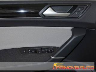 VOLKSWAGEN Touran usata, con Servosterzo