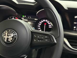 ALFA ROMEO Stelvio usata, con Sensori di parcheggio anteriori