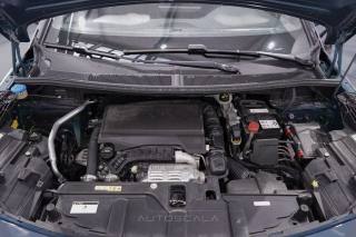 PEUGEOT 5008 usata, con Apple CarPlay