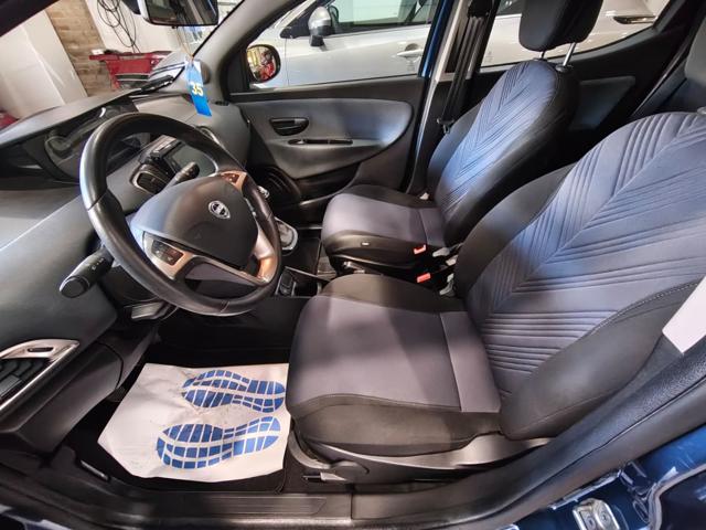 LANCIA Ypsilon usata, con Autoradio