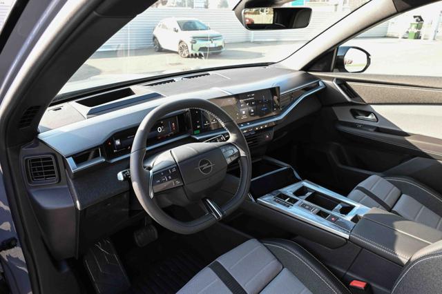 OPEL Grandland usata, con Controllo automatico clima