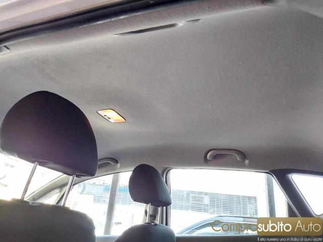 HYUNDAI iX20 usata 24