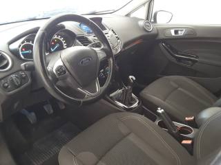 FORD Fiesta usata, con Autoradio