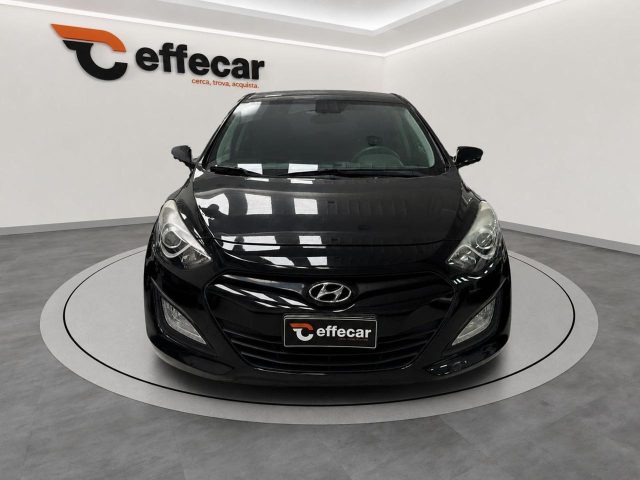 HYUNDAI i30 usata, con Airbag