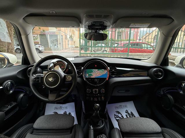 MINI One usata, con Luci diurne LED
