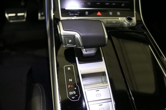 AUDI Q8 usata, con Sistema di navigazione