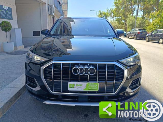 AUDI Q3 usata, con Sensori di parcheggio anteriori
