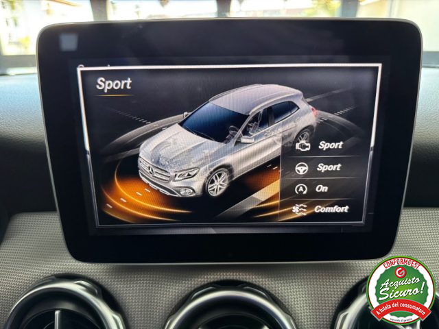 MERCEDES-BENZ GLA 200 usata, con Lettore CD