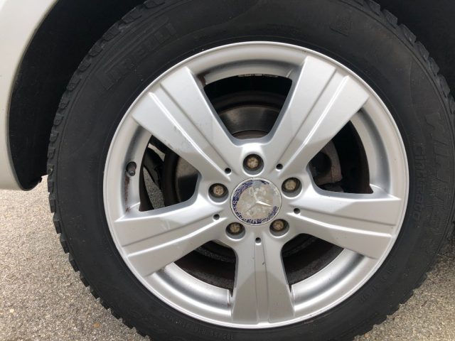 MERCEDES-BENZ A 180 usata, con Controllo automatico clima