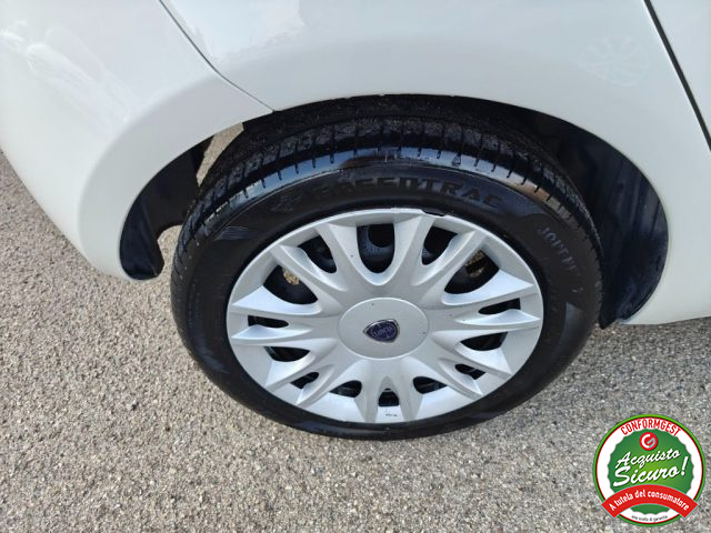 LANCIA Ypsilon usata, con Volante in pelle