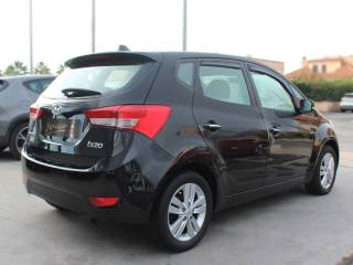 HYUNDAI iX20 usata, con Alzacristalli elettrici