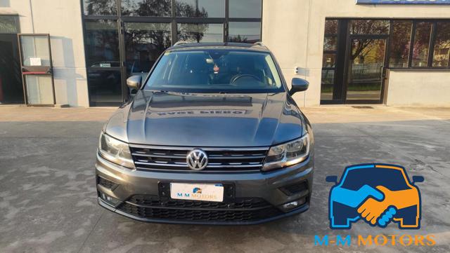 VOLKSWAGEN Tiguan usata, con Autoradio