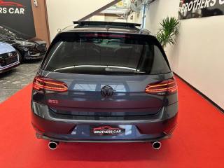 VOLKSWAGEN Golf GTI usata, con Autoradio