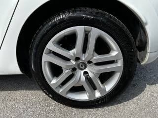 RENAULT Clio usata, con Touch screen