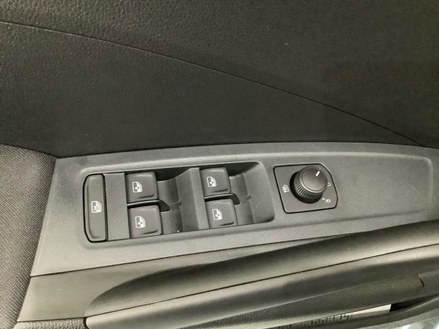 SKODA Fabia usata, con Specchietti laterali elettrici