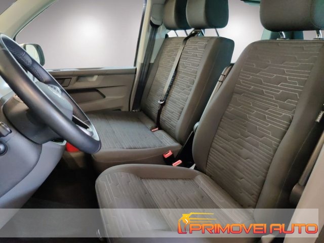 VOLKSWAGEN Caravelle usata, con Climatizzatore