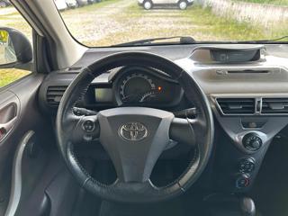 TOYOTA iQ usata, con Volante multifunzione