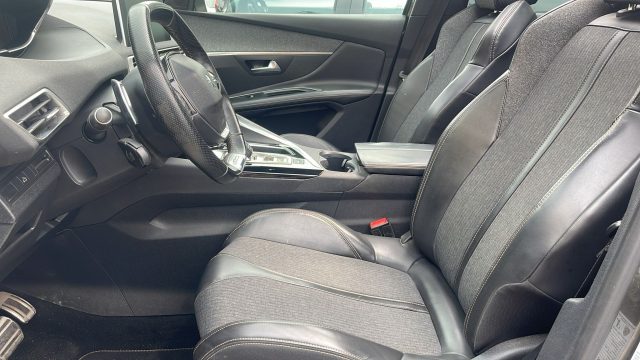 PEUGEOT 3008 usata, con Cruise Control