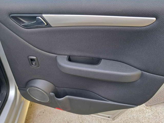 MERCEDES-BENZ B 180 usata 22