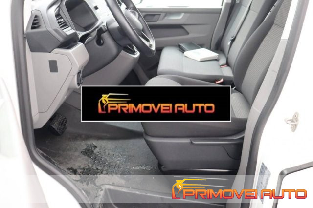 VOLKSWAGEN Caravelle usata, con Sensori di parcheggio posteriori