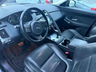JAGUAR E-Pace usata, con Boardcomputer