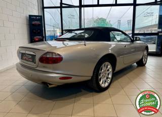 JAGUAR XKR usata, con Autoradio