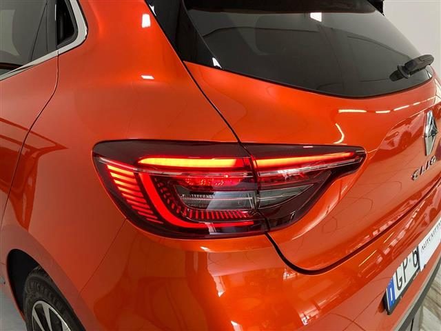 RENAULT Clio usata, con Controllo automatico clima